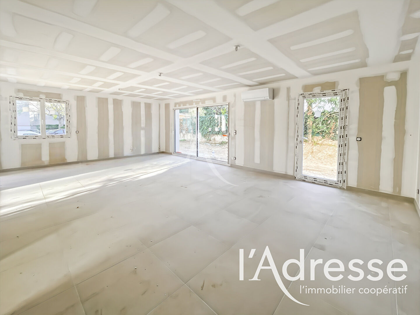 Photo Maison Aubagne - 4 pièces - 93 m2 image 1/6