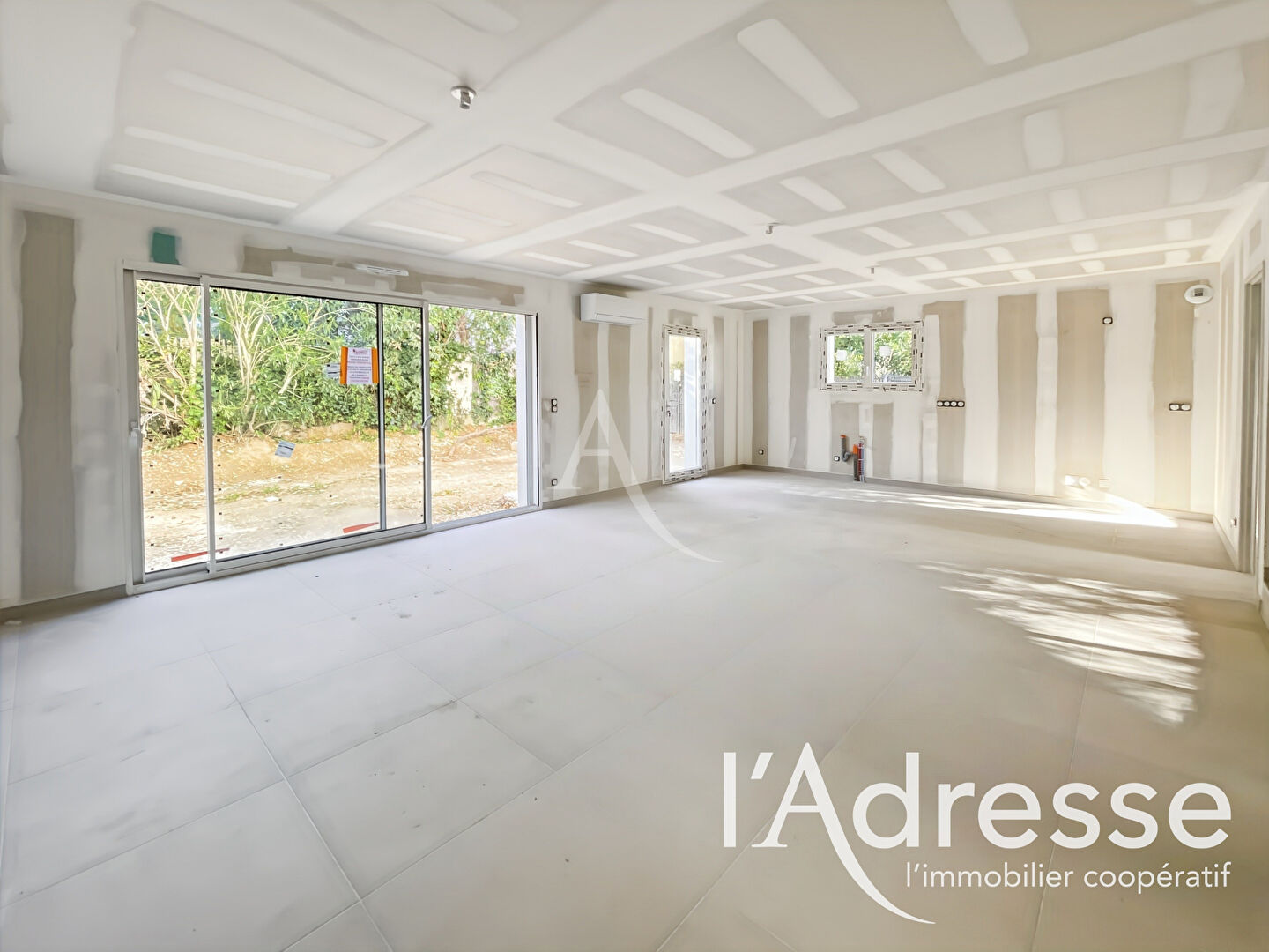 Photo Maison Aubagne - 4 pièces - 95 m2 image 1/6