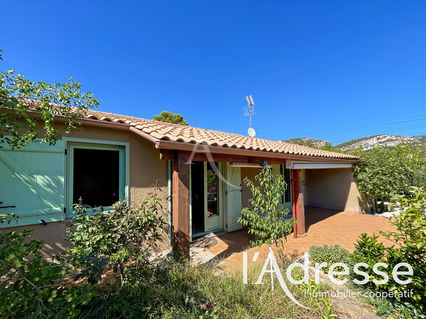 LA BOUILLADISSE - Proche du village - MAISON 5 pièces