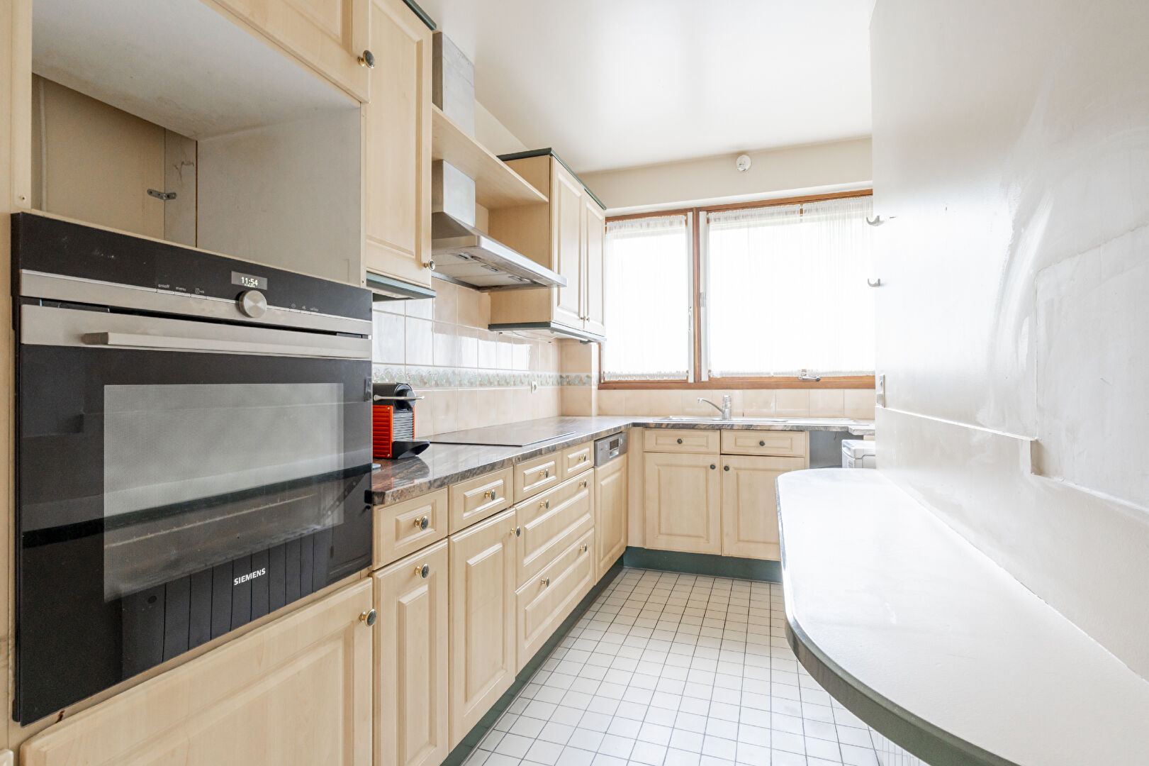 Photo Appartement Garches 5 pièces 117 m2 image 4/6