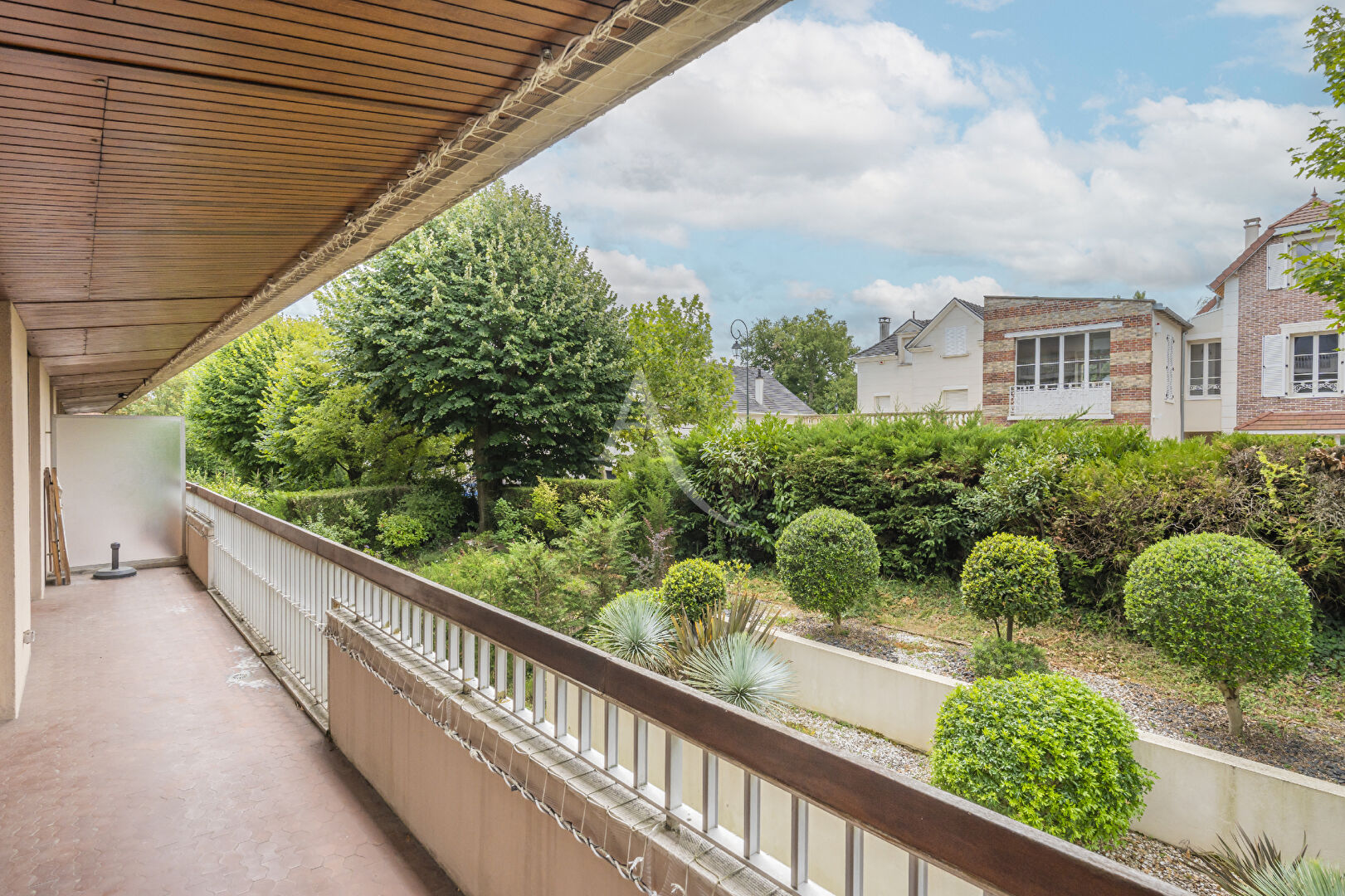 Photo Appartement Garches 5 pièces 117 m2 image 5/6