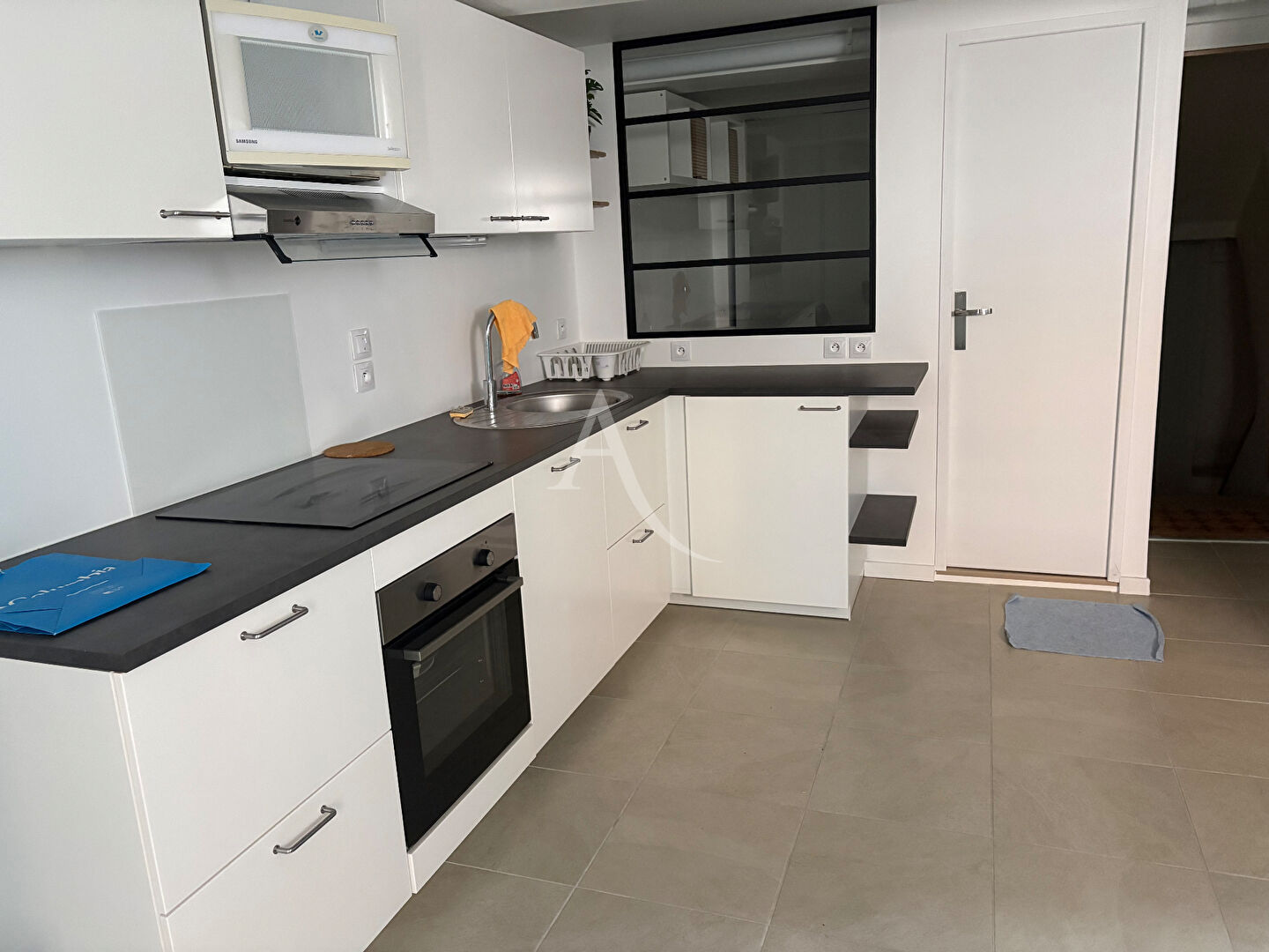Appartement Martigues 1 pièce(s) 28 m2