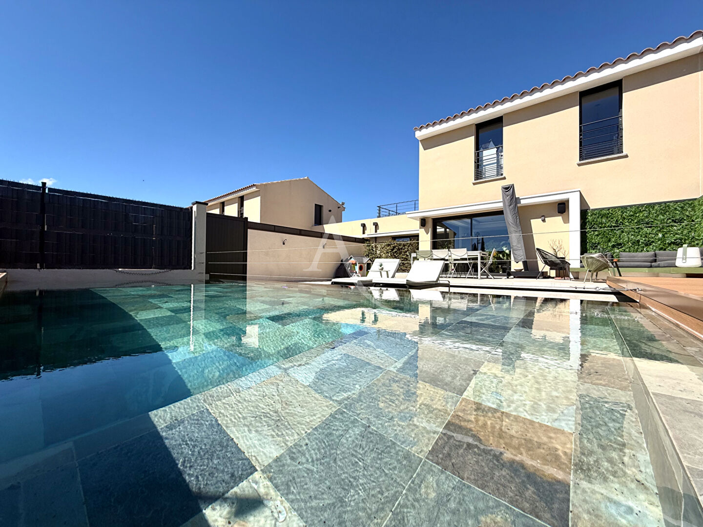 Maison Fos Sur Mer 5 pièce(s) 140 m2