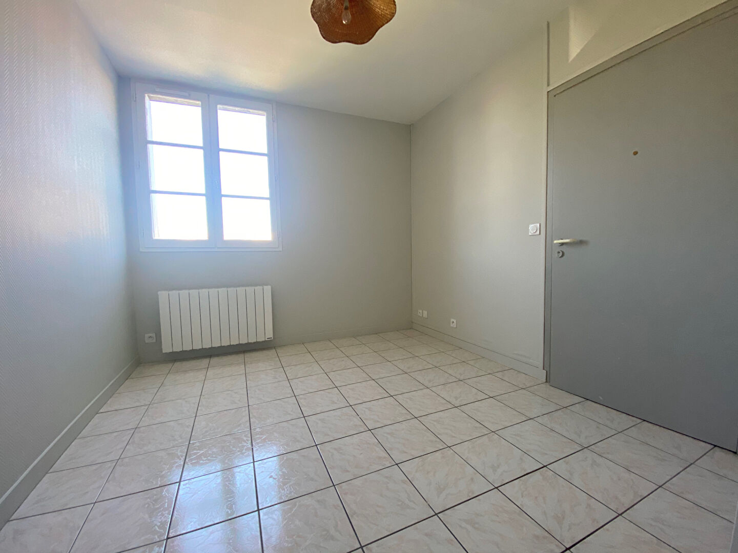 Photo Appt T2  Jonzac Centre ville image 2/3