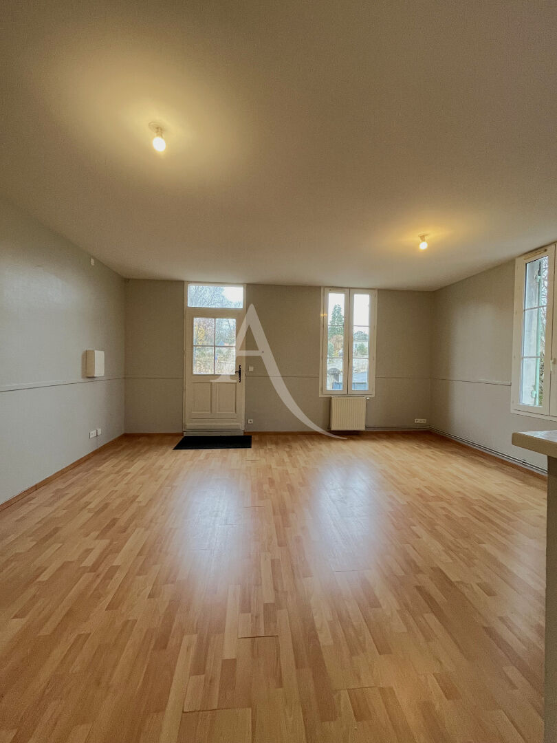 Photo Appartement Jonzac T2 53 m2 image 1/5