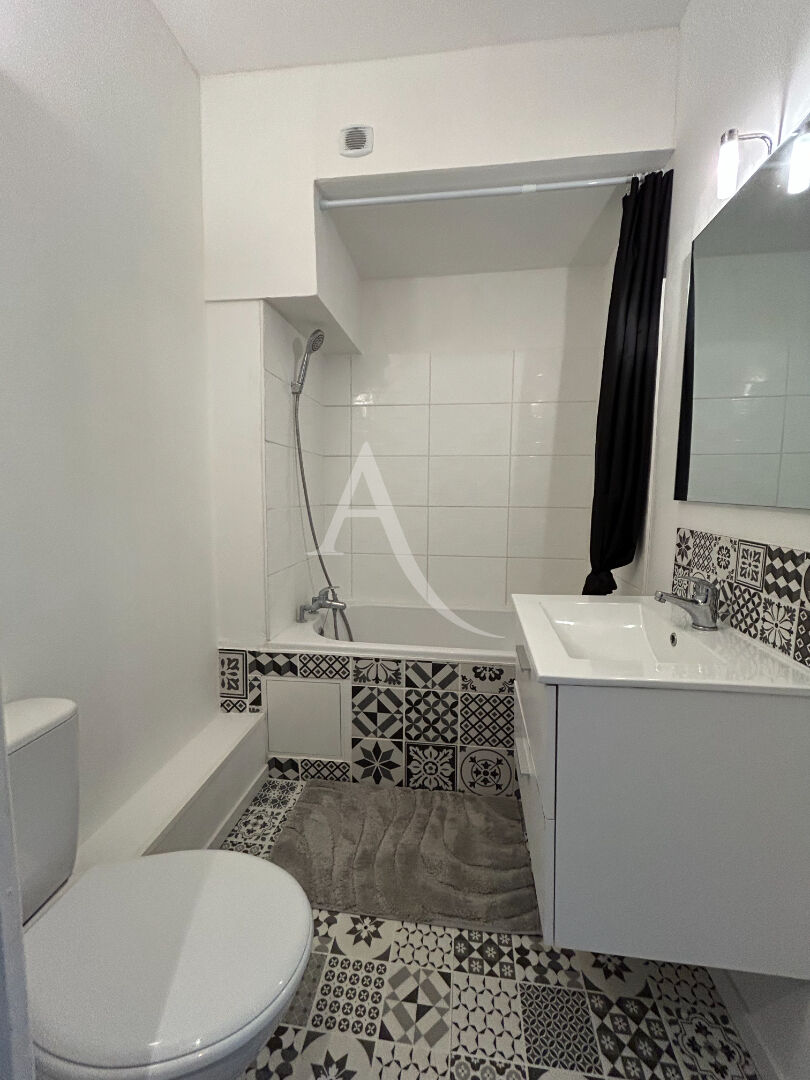 Photo STUDIO MEUBLE - Jonzac Hyper Centre 17.90 m2 image 5/5