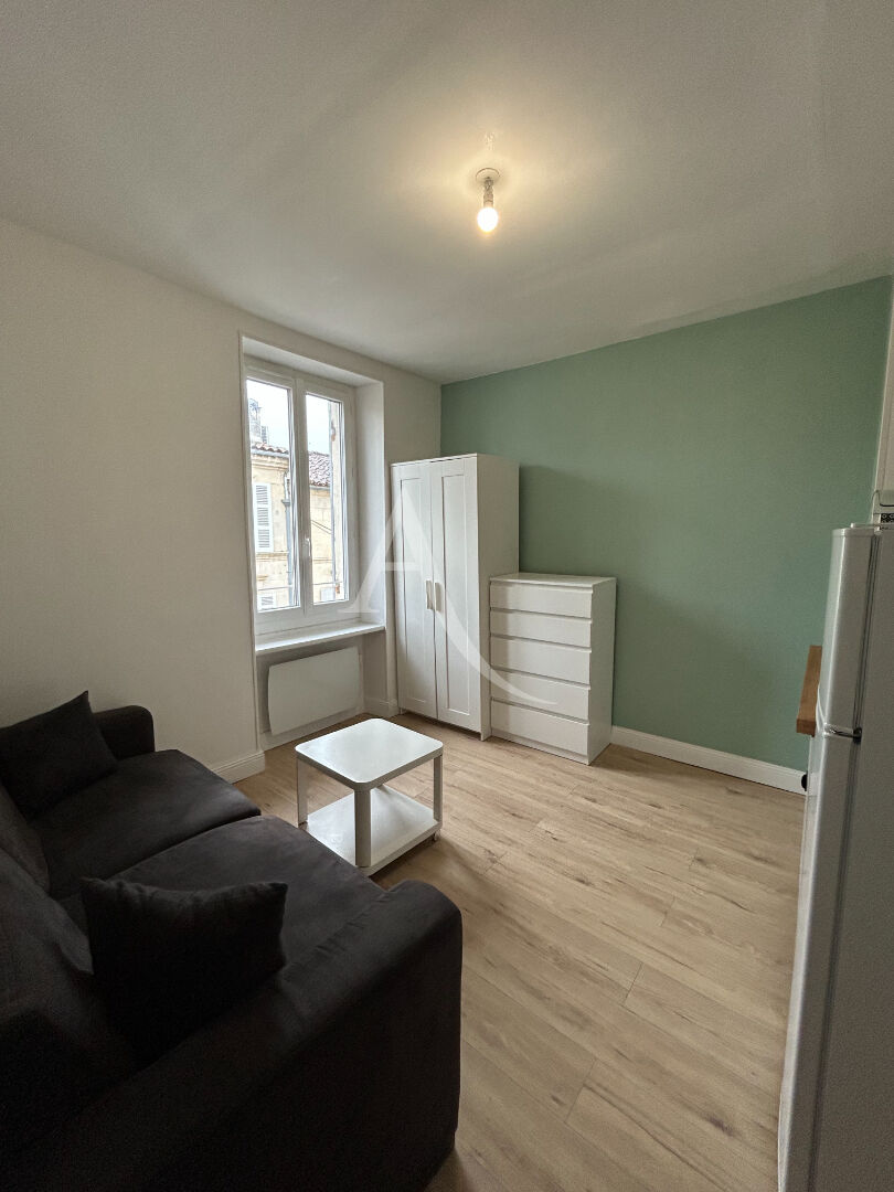 Photo STUDIO MEUBLE - Jonzac Hyper Centre 16.15 m2 image 1/4