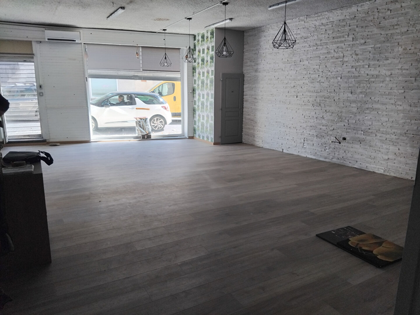 Photo A vendre Immeuble avec 3 commerces et logement image 1/6