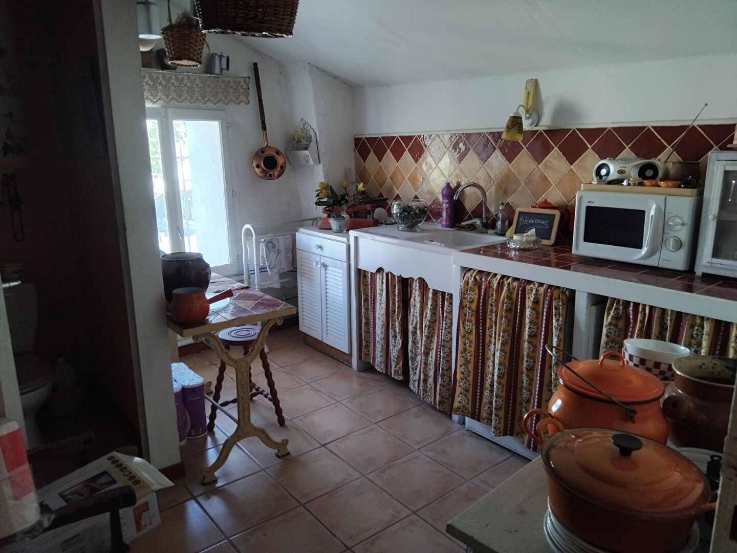 Photo A vendre Immeuble avec 3 commerces et logement image 4/6
