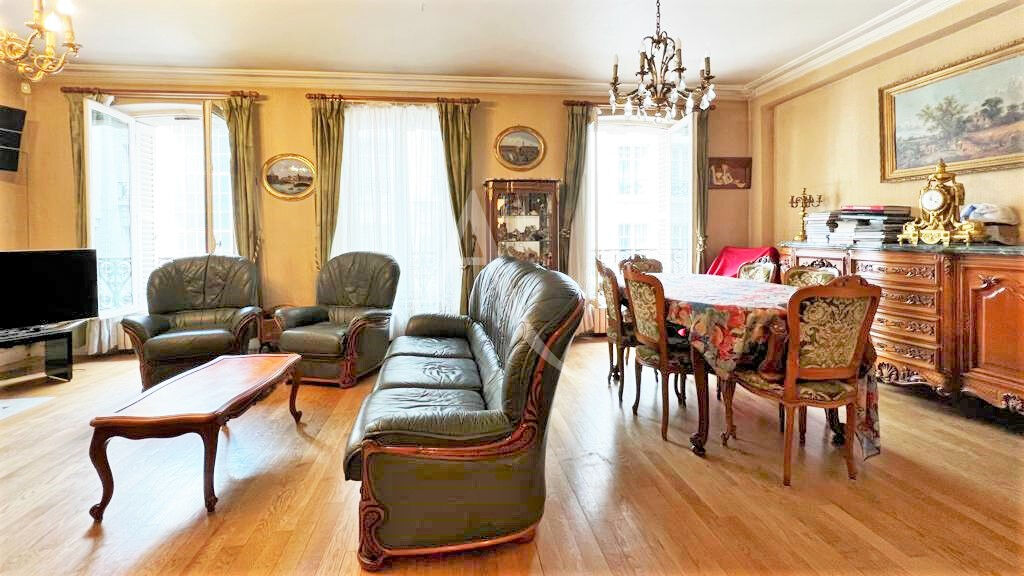 Agence immobilière de l'Adresse Voltaire