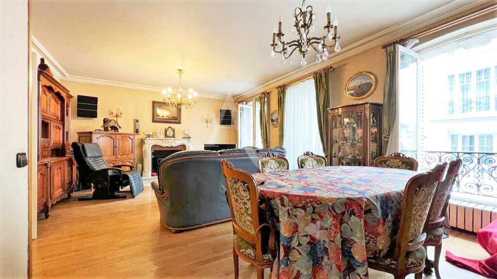 Agence immobilière de l'Adresse Voltaire