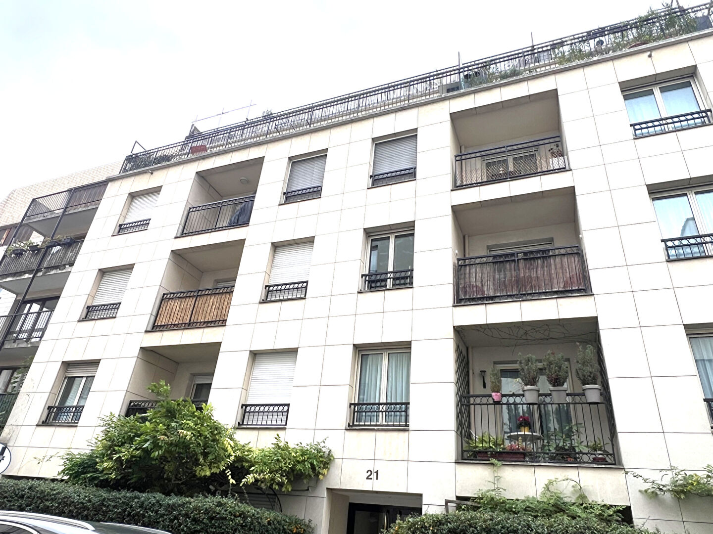 Appartement -Rue Allard- Saint Mande / F02 Cave + Parking