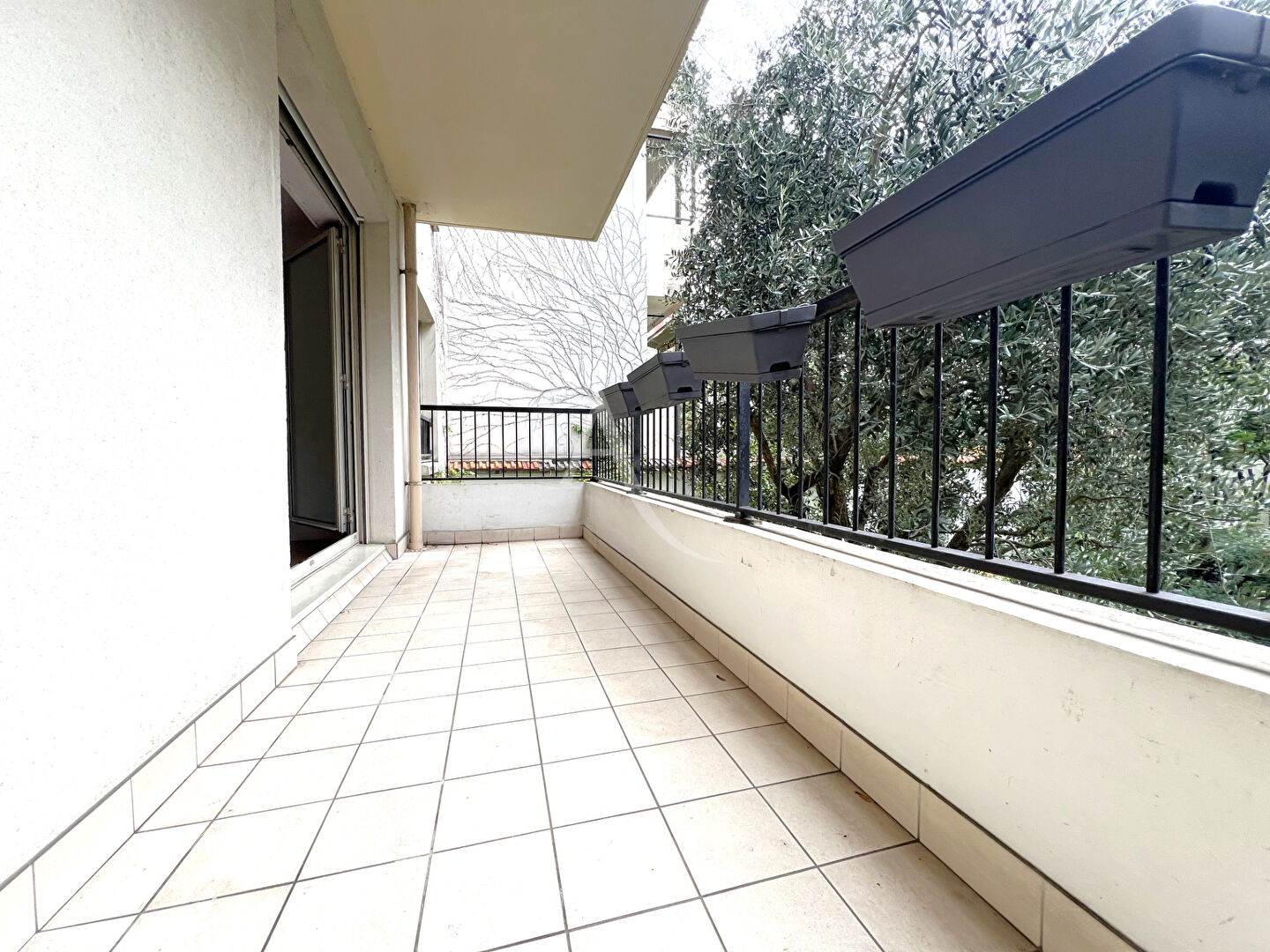 Photo Appartement Saint Mande / F02 Cave + Parking image 5/6