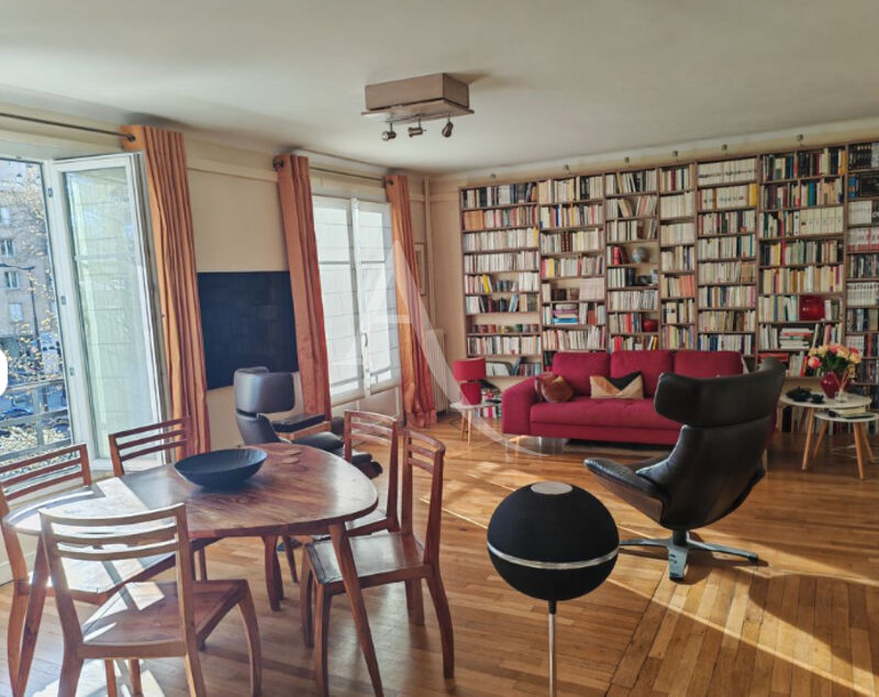Agence immobilière de l'Adresse Voltaire