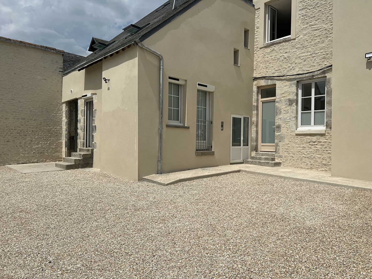 Agence immobilière de CABINET CHESNEAU - CABINET CHESNEAU - Neuville aux bois