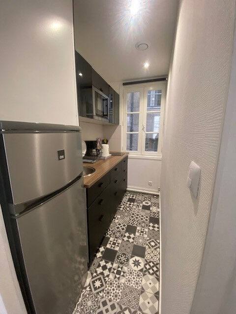 Grand Studio meublé centre ville La Rochelle