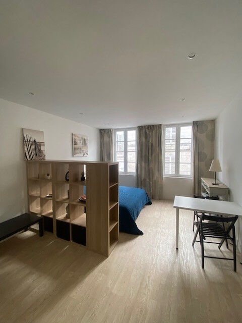 Photo Grand Studio meublé centre ville La Rochelle image 2/5