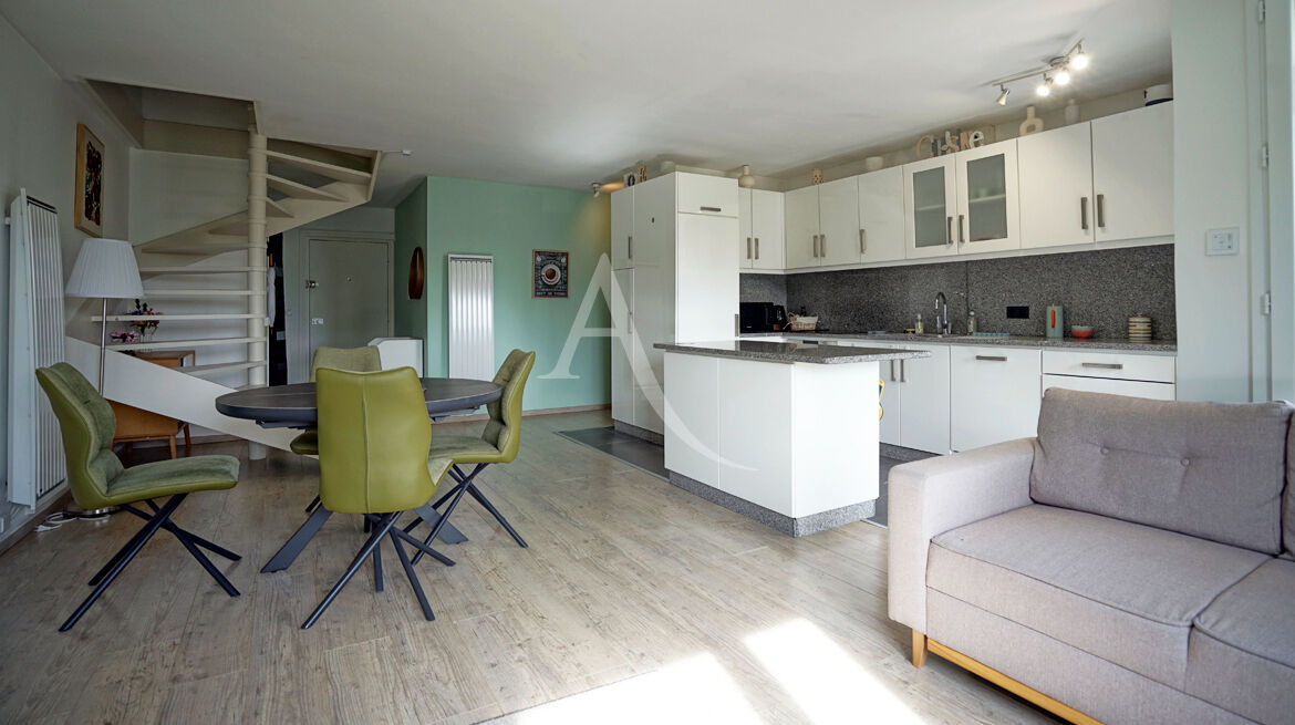 Photo Appartement Saint Jean De Braye 4 pièce(s) 91.18 m2 image 3/6