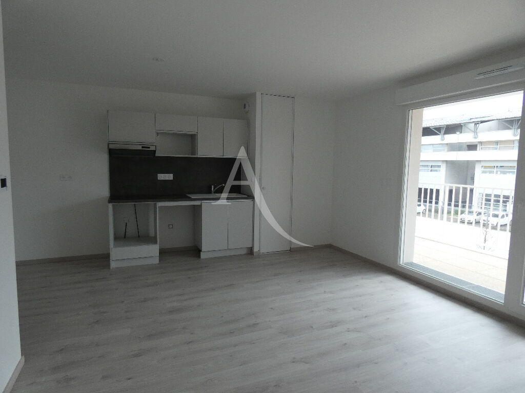 Photo Appartement Saint Jean De Braye 3 pièce(s) 62.23 m2 image 3/6