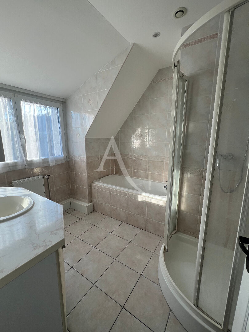 Photo Maison Checy 4 pièce(s) 92 m2 image 6/6