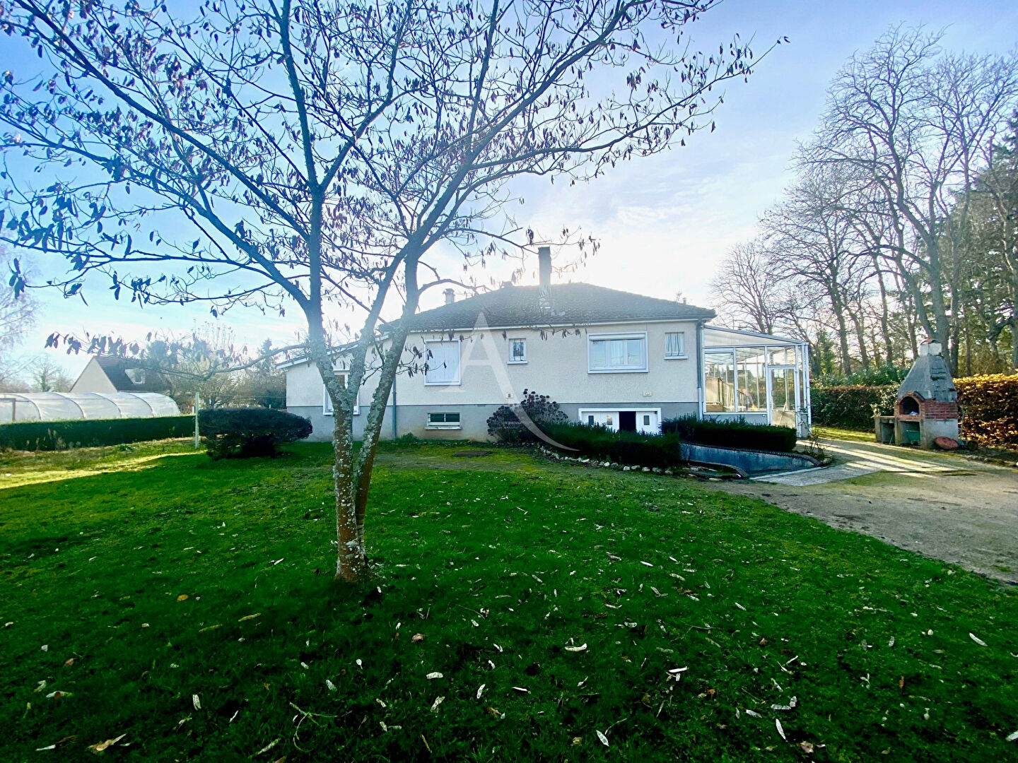 Agence immobilière de 
 CABINET CHESNEAU - CABINET CHESNEAU - Orléans 
