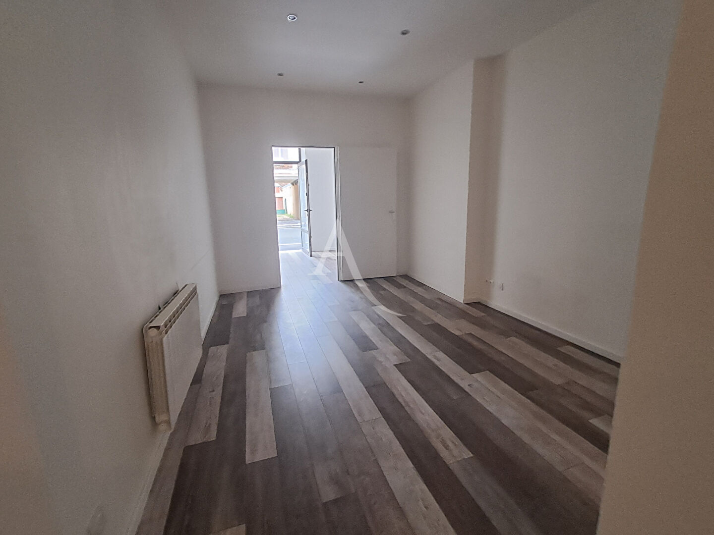 Photo Local commercial Montargis 35 m2 image 2/3