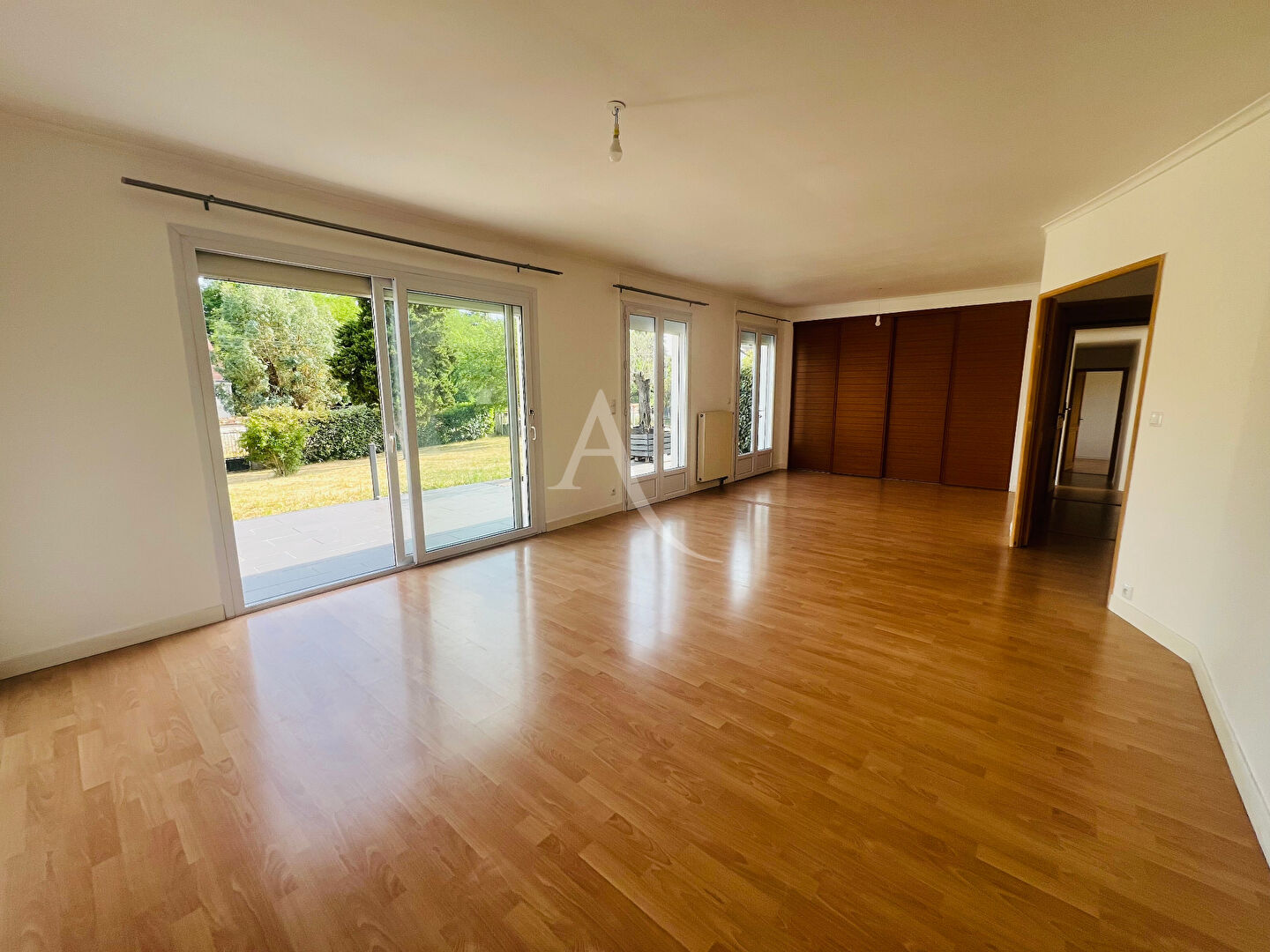 Maison Checy 6 pièce(s) 123 m2