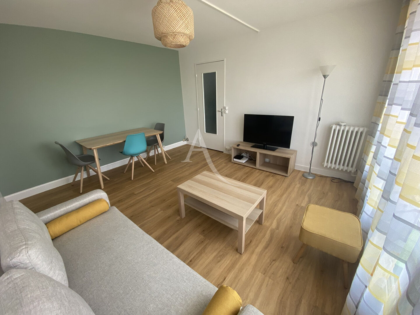 Agence immobilière de 
 CABINET CHESNEAU - CABINET CHESNEAU - Orléans 
