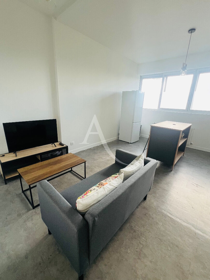 Photo Appartement Orleans  2 pièce(s) 40 m2 image 2/6