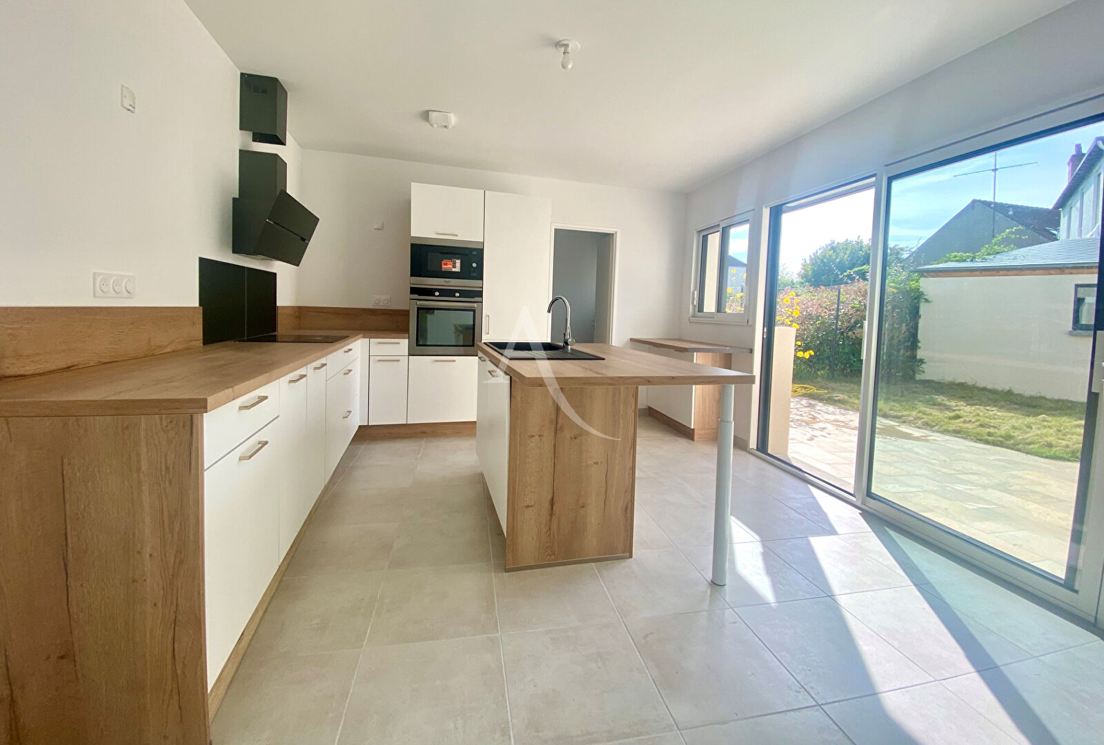 Agence immobilière de 
 CABINET CHESNEAU - CABINET CHESNEAU - Orléans 
