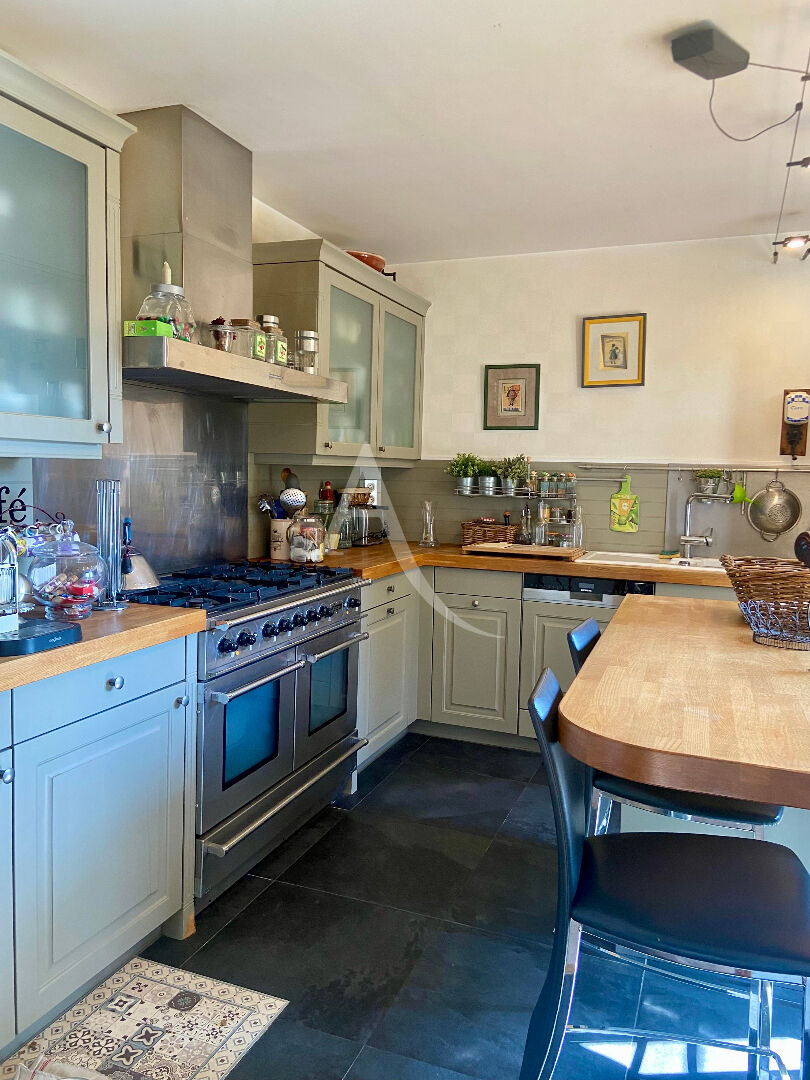 Photo Maison Sandillon 7 pièce(s) 185 m2 image 5/6