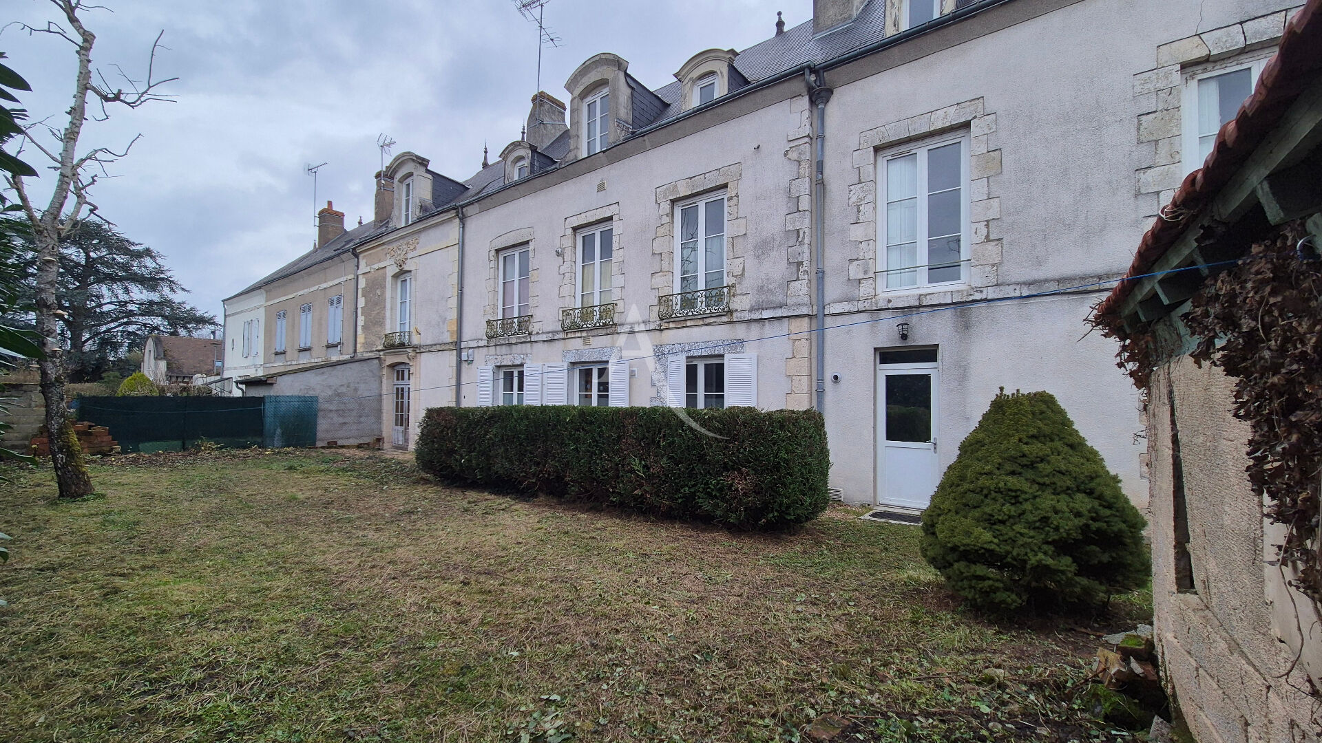 Agence immobilière de 
 CABINET CHESNEAU - CABINET CHESNEAU - Orléans 
