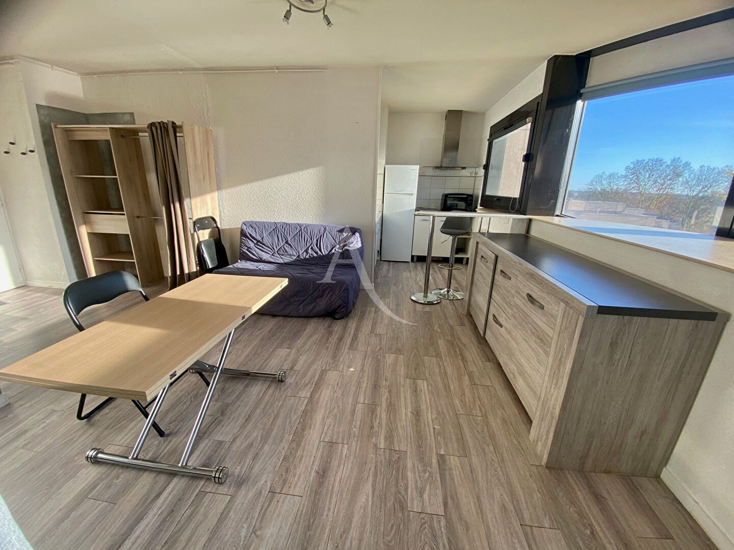 Agence immobilière de 
 CABINET CHESNEAU - CABINET CHESNEAU - Orléans 
