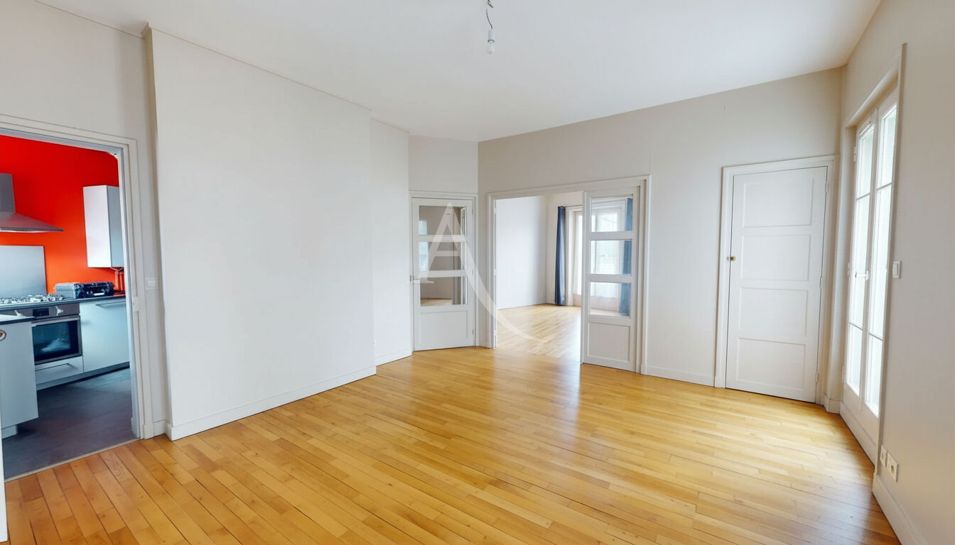 Agence immobilière de 
 CABINET CHESNEAU - CABINET CHESNEAU - Orléans 
