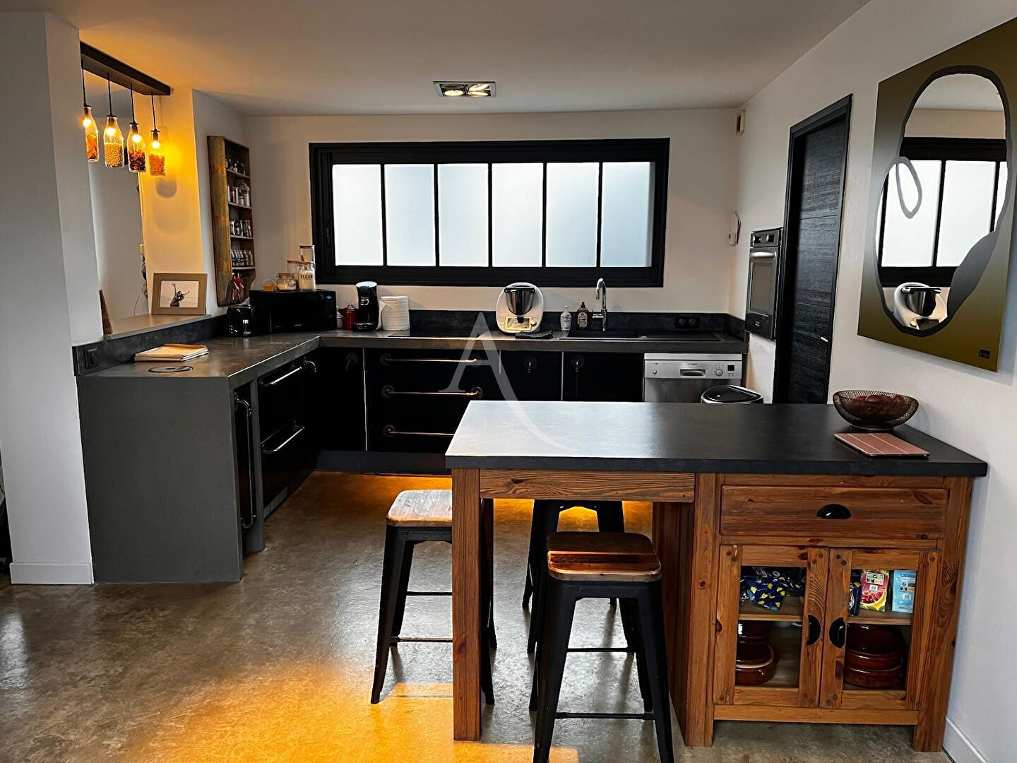 Photo Fetilly - Maison chaleureuse image 1/6