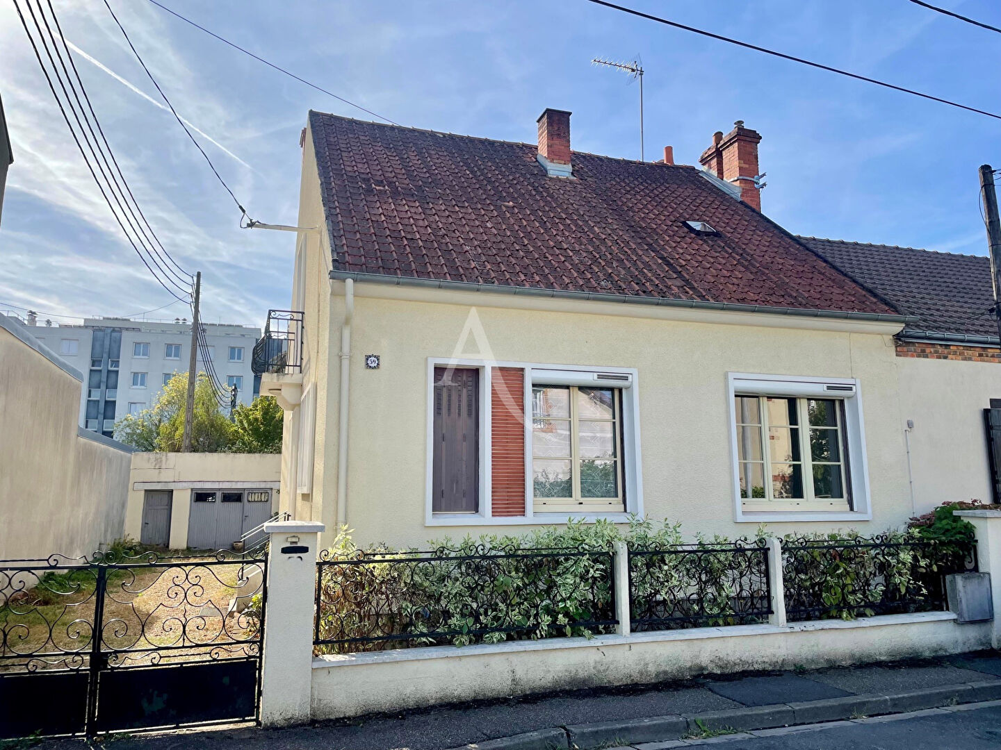Agence immobilière de 
 CABINET CHESNEAU - CABINET CHESNEAU - Orléans 
