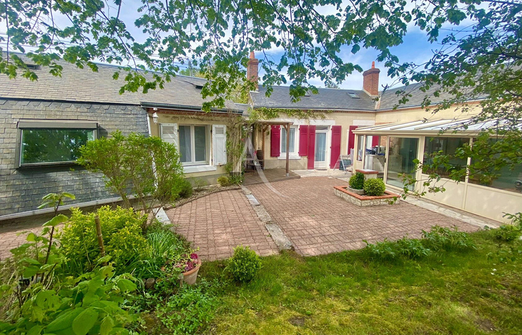 Agence immobilière de CABINET CHESNEAU - CABINET CHESNEAU - Checy