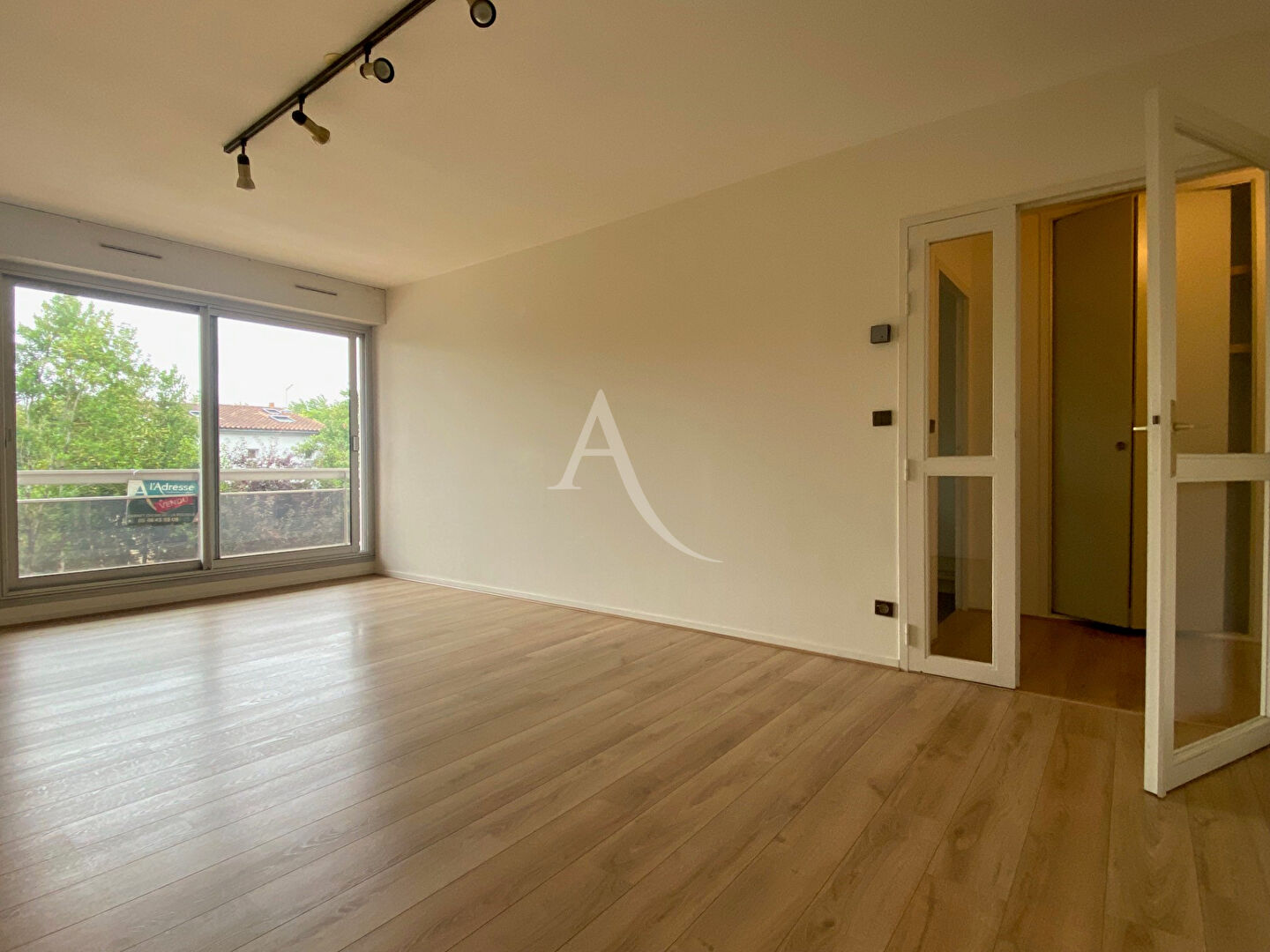 Agence immobilière de L'ADRESSE - CABINET CHESNEAU - CABINET CHESNEAU - La Rochelle