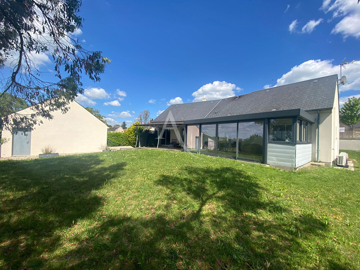 Agence immobilière de CABINET CHESNEAU - CABINET CHESNEAU - Neuville aux bois