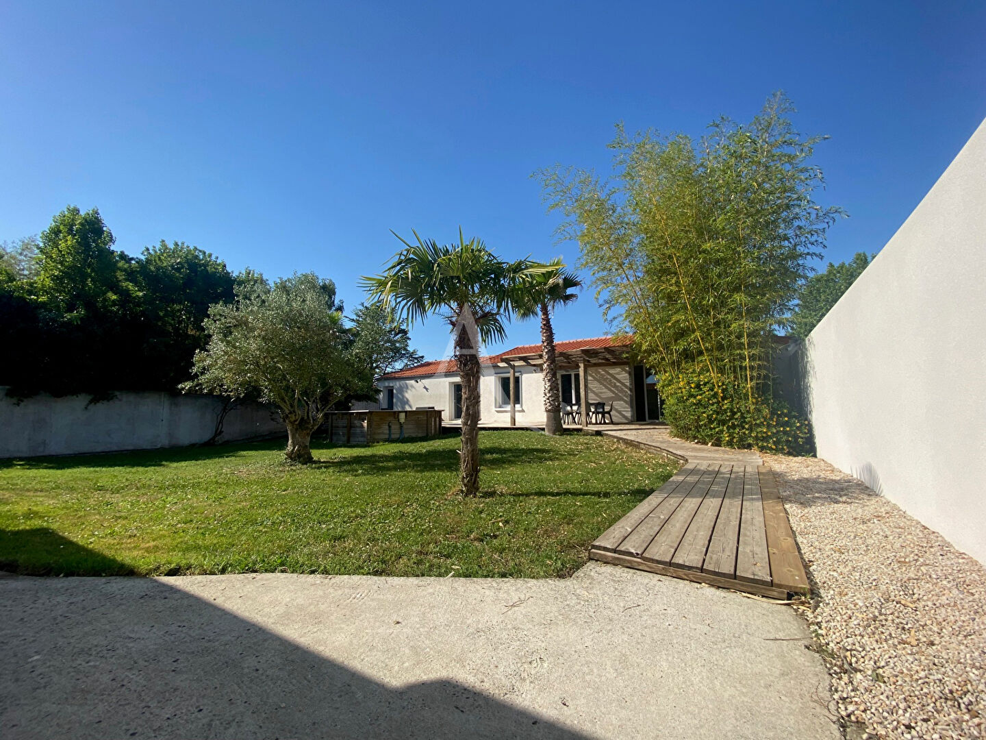 Agence immobilière de L'ADRESSE - CABINET CHESNEAU - CABINET CHESNEAU - La Rochelle