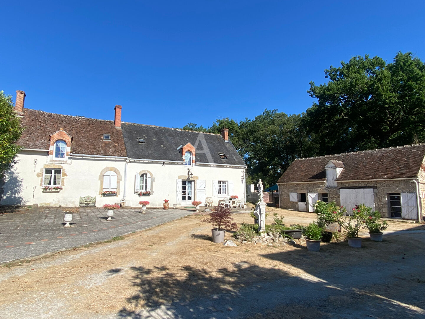 Agence immobilière de CABINET CHESNEAU - CABINET CHESNEAU - Fay aux Loges