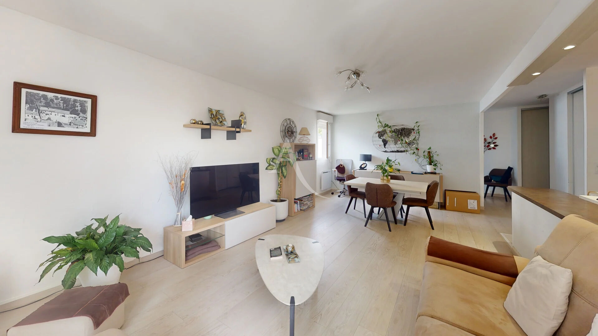 Agence immobilière de 
 CABINET CHESNEAU - CABINET CHESNEAU - Orléans 
