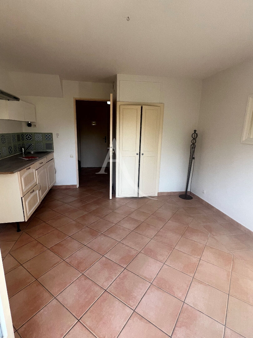 Photo Maison ARDON   2 pièce(s)   40 m2 image 2/6