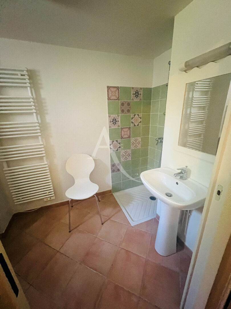 Photo Maison ARDON   2 pièce(s)   40 m2 image 5/6