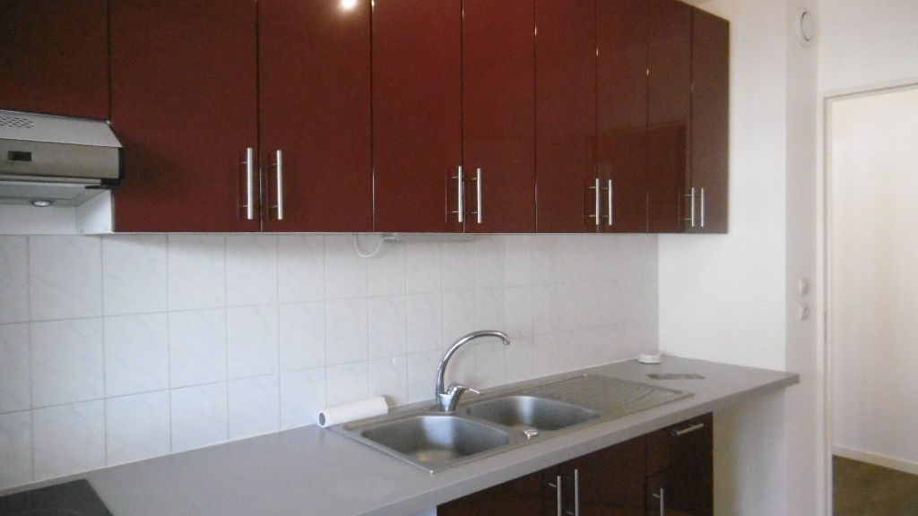 Photo SECTEUR NEY - T4 NON MEUBLE - DISPONIBLE LE 17/11 image 4/6