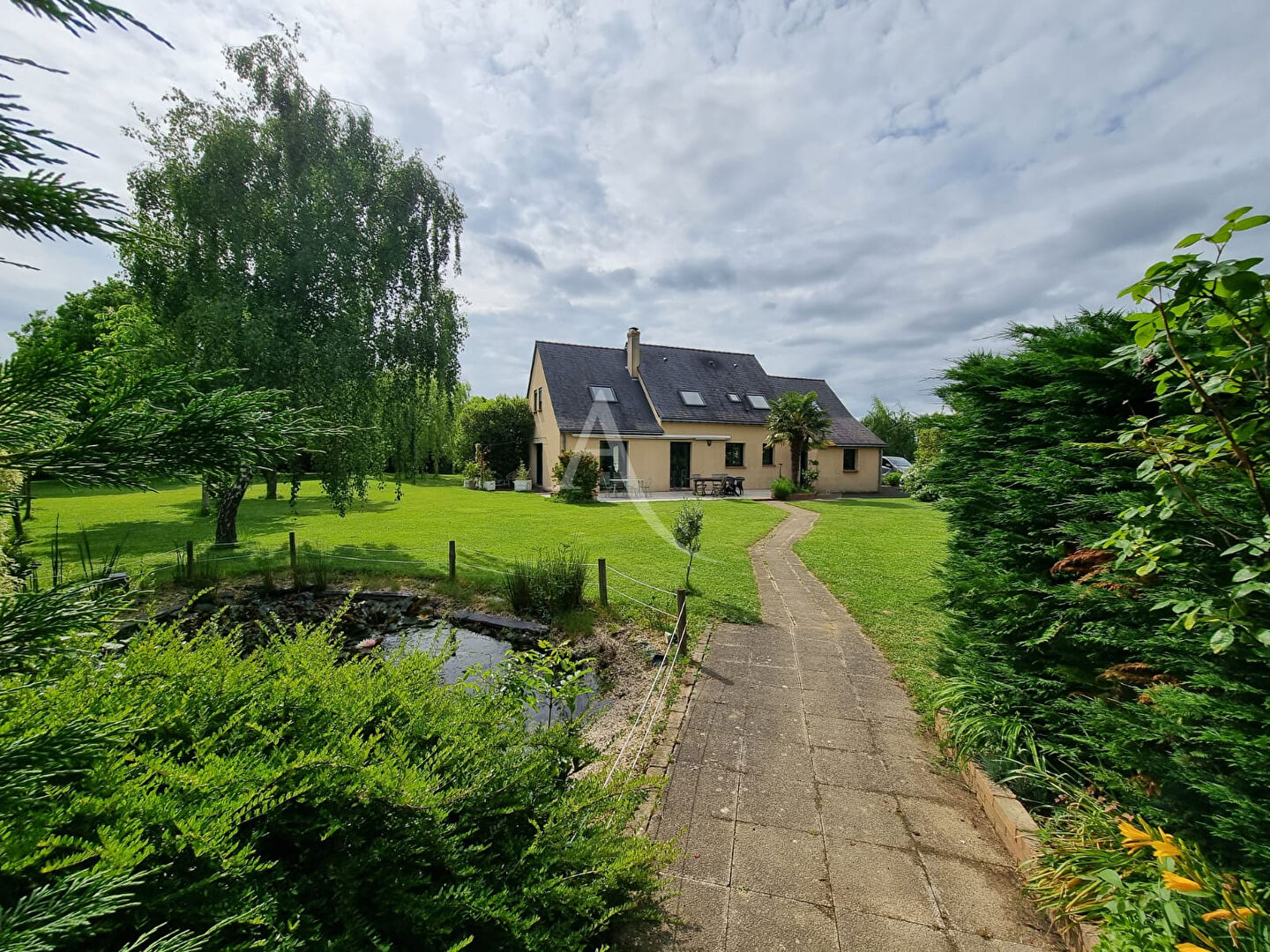 Agence immobilière de 
 L'ADRESSE 49 - L'ADRESSE CHALONNES SUR LOIRE 
