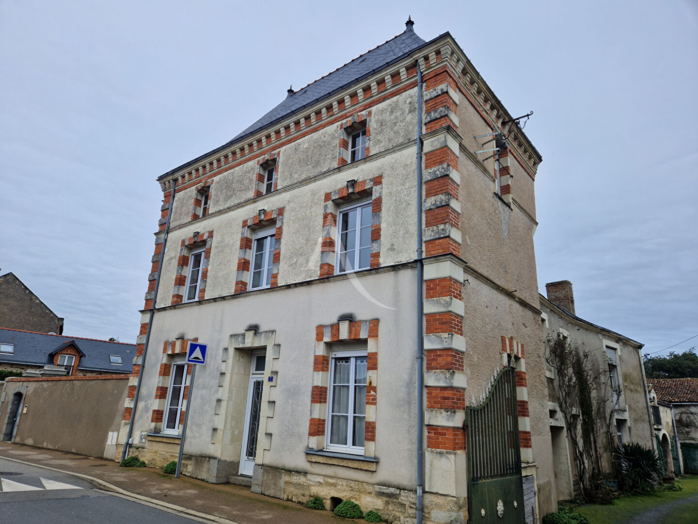 Agence immobilière de L'ADRESSE 49 - L'ADRESSE DE THOUARCE