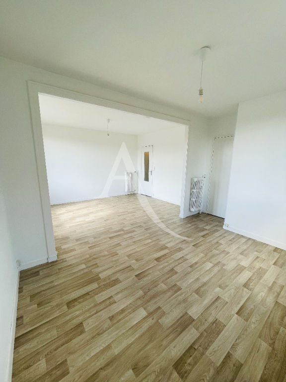 Photo RESIDENCE DU PUY GARNIER - T2 NON MEUBLE - DISPONIBLE AU 17/01 image 2/6