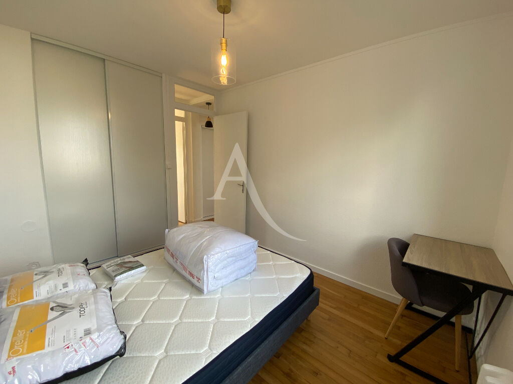 Photo BD JACQUES PORTET - APPARTEMENT T3 MEUBLE DISPONIBLE LE 02/10 image 4/6