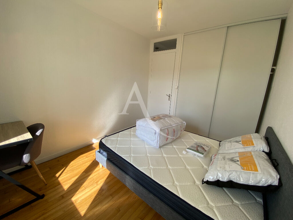 Photo BD JACQUES PORTET - APPARTEMENT T3 MEUBLE DISPONIBLE LE 02/10 image 5/6